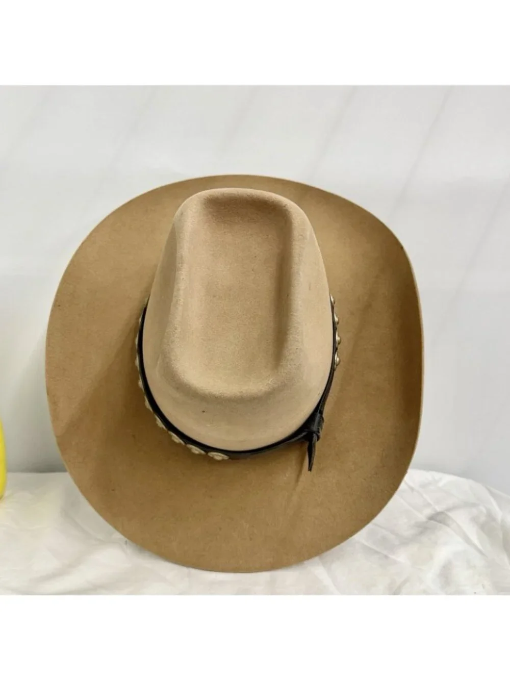 Hush Puppies Men’s Tan Wool Felt Western Cowboy Hat Studded Band Size XL 7 7/8